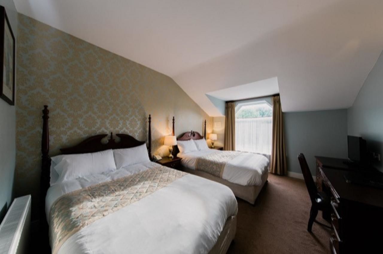 Отель The Abbeyleix Manor Hotel Аббилейкс